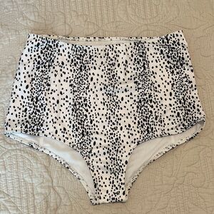 Kortni Jeane High-Waist Black & White Spot Print Swim Bottoms size M